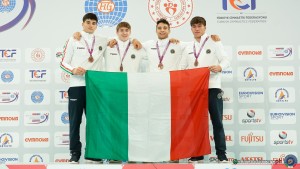 podio mag team foto simone ferraro sfa06494